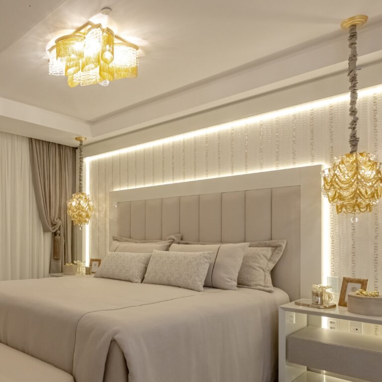 plafon celine aver metais aver design, plafon em cristal gold dourado folheado ouro