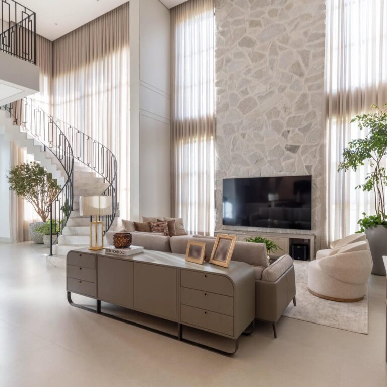 abajur em rocha natural, abajur em selenita, abajur folheado ouro, abajur para sala de estar, abajur phenix aver design, abajur aver metais, abajur aver design