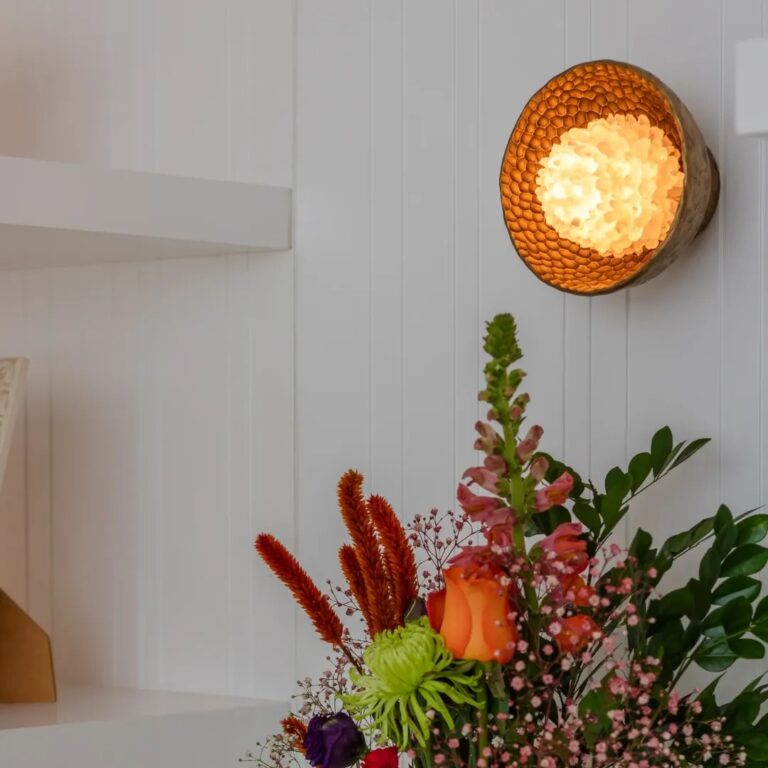 arandela candela wall aver design aver metais em quartzo branco rocha natural